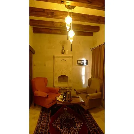 King Cave By Traveller's Göreme