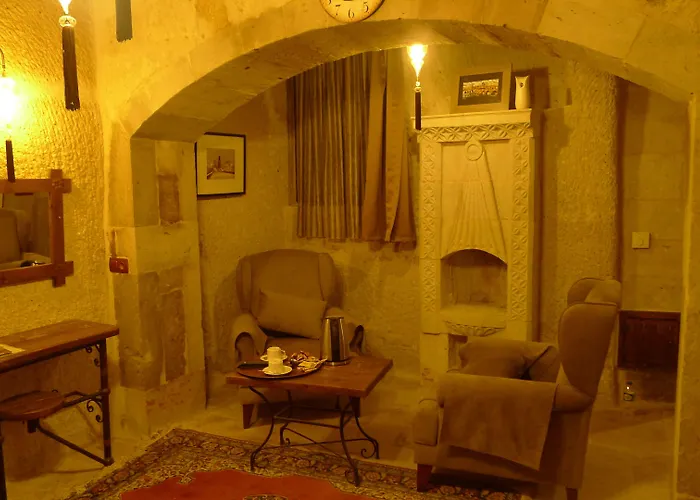 King Cave By Traveller's Hotel 3*