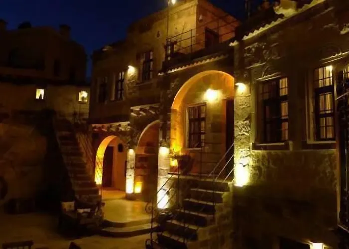 King Cave By Traveller's 3*