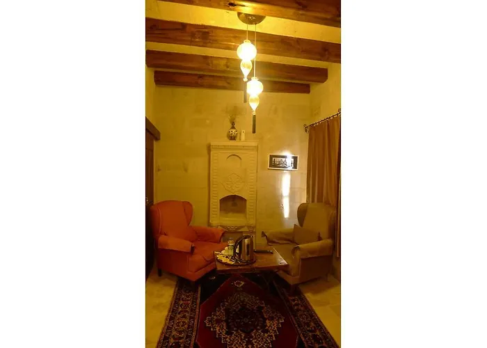 King Cave By Traveller's Göreme